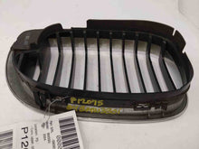 Load image into Gallery viewer, GRILLE BMW 330i 325i 2004 04 2005 05 2006 06 Coupe Upper Left - NW210187
