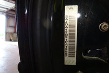 Load image into Gallery viewer, CARRIER ASSEMBLY Jaguar XK8 1998 98 1999 99 2000 00 2001 01 2002 02 - NW46686
