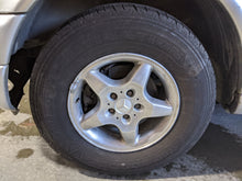 Load image into Gallery viewer, WHEEL Ml320 Ml430 1998 98 1999 99 16" Alloy 5 Spoke - NW210509
