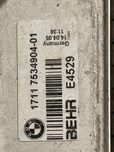 Load image into Gallery viewer, RADIATOR BMW 750i 760i 2006 06 2007 07 2008 08 - NW132035
