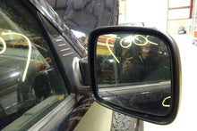 Load image into Gallery viewer, SIDE VIEW DOOR MIRROR Jeep Liberty 02 03 04 05 06 07 Right - NW51147

