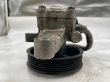 Load image into Gallery viewer, Power Steering Pump Kia Sorento 2011 - NW163598
