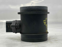 Load image into Gallery viewer, Mass Air Flow Sensor Meter MAF A3 TT EOS Golf Golf GTI Passat 02-10 - NW212240

