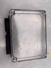 Load image into Gallery viewer, ECU ECM COMPUTER Audi TT 2008 08 2009 09 - NW212380
