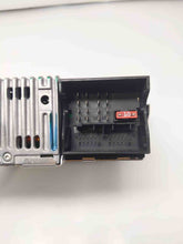 Load image into Gallery viewer, RADIO BMW Z4 2004 04 - NW213132
