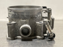 Load image into Gallery viewer, THROTTLE BODY Range Rover Sport LR3 2005 05 2006 06 4.4L - NW178482
