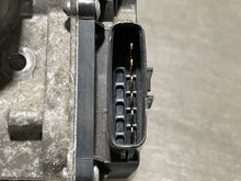 Load image into Gallery viewer, THROTTLE BODY Camry Highlander Rav 4 Avalon 05 06 - 10 - NW213224
