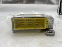 Load image into Gallery viewer, AIR BAG CONTROL MODULE COMPUTER Toyota Highlander 08 09 10 - NW38526
