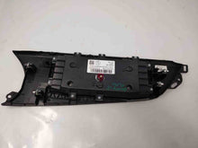 Load image into Gallery viewer, Info-Gps Screen  GIULIA 2018 - NW213512
