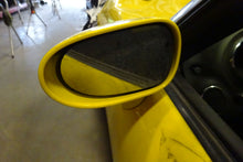 Load image into Gallery viewer, Side View Door Mirror Pontiac Solstice 2007 - NW51302
