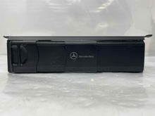 Load image into Gallery viewer, REMOTE CD CHANGER C230 C240 C280 C32 C320 C350 C55 CL500 CL55 03-07 - NW138453
