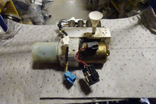 Load image into Gallery viewer, Convertible Top Motor  MERCEDES CLK 2000 - NW50183
