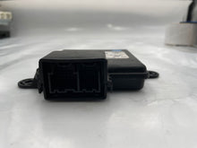 Load image into Gallery viewer, Computer  ESCALADE EXT 2008 - NW215638
