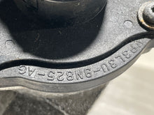 Load image into Gallery viewer, THROTTLE BODY Expedition F150 Navigator F350 Lincoln LT 04 05 06 07 08 09 10 - NW177606
