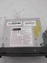 Load image into Gallery viewer, RADIO Cadillac SRX 2007 07 2008 08 - NW218741
