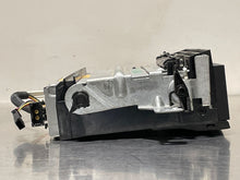 Load image into Gallery viewer, DVD Entertainment Player ML320 ML350 ML500 2006 06 2007 07 2008 08 - NW218616
