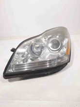 Load image into Gallery viewer, HEADLIGHT LAMP ASSEMBLY Gl320 Gl350 Gl450 Gl550 2007-2011 Left - NW218600
