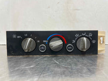 Load image into Gallery viewer, AC HEATER TEMP CONTROL Chevrolet 3500 Tahoe 96 97 - 00 - NW261042
