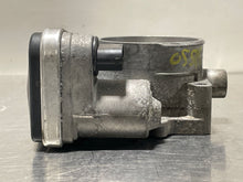Load image into Gallery viewer, THROTTLE BODY STS XLR 2004 04 2005 05 2006 06 2007 07 2008 08 2009 09 - NW177331

