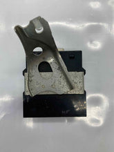 Load image into Gallery viewer, Computer Toyota Tundra 2012 - NW237850
