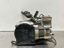 Load image into Gallery viewer, Suspension Air Compressor Pump  EXPEDITION 2012 - NW223946
