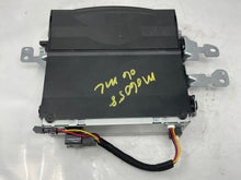 Load image into Gallery viewer, REMOTE CD CHANGER E350 E550 B200 CLS500 CLS55 CLS550 CLS63 E280 03-13 - NW138940

