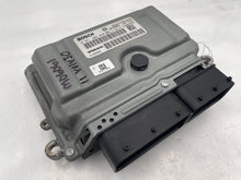 Load image into Gallery viewer, ECU ECM COMPUTER Volvo C30 V40 V70 2006 06 2007 07 08 - NW63277

