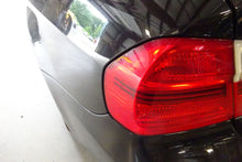Load image into Gallery viewer, OUTER TAIL LIGHT LAMP 323i 325ci 325i 328i 330ci 330i 06-08 Left - NW180372
