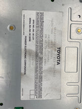 Load image into Gallery viewer, Radio  LEXUS GS400 2000 - NW232229
