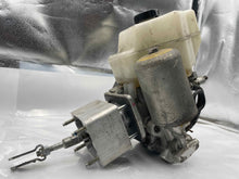 Load image into Gallery viewer, Brake Master Cylinder  INFINITI QX56 2012 - NW114759
