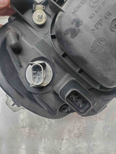 Load image into Gallery viewer, HEADLIGHT LAMP ASSEMBLY ML320 ML350 ML430 ML500 ML55 02-05 Left - NW219680
