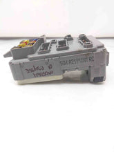 Load image into Gallery viewer, FUSE BOX Honda Odyssey 99 00 01 02 03 04 - NW65569
