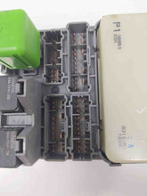 Load image into Gallery viewer, FUSE BOX Honda Odyssey 99 00 01 02 03 04 - NW65569

