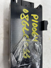 Load image into Gallery viewer, AMPLIFIER Mercedes-Benz ML320 ML350 ML550 ML63 2008 08 - NW232408
