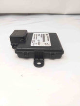 Load image into Gallery viewer, Computer Cadillac SRX 2007 - NW26295
