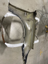 Load image into Gallery viewer, Front Fender  SAAB 9-3 2011 - NW252961
