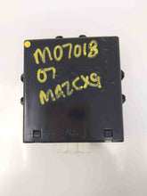 Load image into Gallery viewer, TRANSFER CASE CONTROL MODULE COMPUTER Mazda Cx-9 07 08 09 10 - NW34057
