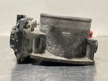 Load image into Gallery viewer, THROTTLE BODY Range Rover Sport LR3 2005 05 2006 06 4.4L - NW246462
