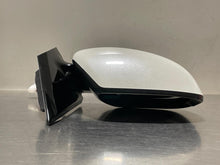 Load image into Gallery viewer, SIDE VIEW DOOR MIRROR Murano Murano Cross Cabriolet 17-20 Right - NW243176
