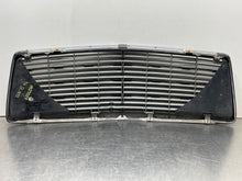 Load image into Gallery viewer, GRILL Mercedes S320 S500 S420 1995 95 1996 96 - 98 99 - NW98559
