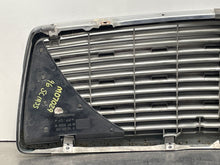 Load image into Gallery viewer, GRILL Mercedes S320 S500 S420 1995 95 1996 96 - 98 99 - NW98559
