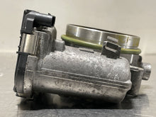 Load image into Gallery viewer, THROTTLE BODY E250 Van C250 C300 C350 C63 CLA45 CLS400 CLS550 12-16 - NW178421
