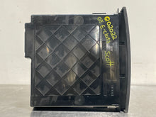 Load image into Gallery viewer, REMOTE CD CHANGER E350 E550 B200 CLS500 CLS55 CLS550 CLS63 E280 03-13 - NW232320
