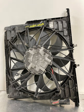 Load image into Gallery viewer, RADIATOR FAN ASSEMBLY 550i 550i Gt 650i 750 HYBRID 750i 750il 09-15 - NW246565
