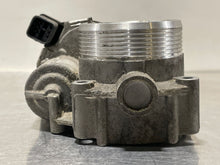 Load image into Gallery viewer, THROTTLE BODY 550i 550i Gt 650i 750 HYBRID 750i 750il Active 7 08-15 - NW177898
