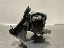 Load image into Gallery viewer, Throttle Body  PT CRUISER 2003 - NW177535
