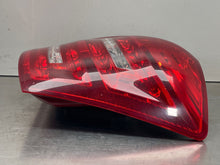Load image into Gallery viewer, [INVENTORYCAR_YEAR_MAKE_MODEL] TAIL LIGHT LAMP ASSEMBLY Right - NW495581

