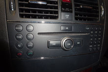 Load image into Gallery viewer, RADIO C230 C300 C350 C63 GLK350 08 09 10 - NW138429
