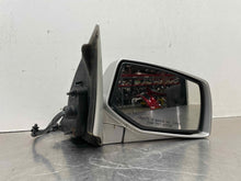 Load image into Gallery viewer, SIDE VIEW DOOR MIRROR Cadillac SRX 2004 04 2005 05 2006 06 Right - NW50646
