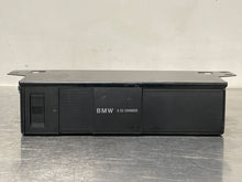 Load image into Gallery viewer, 6 DISC CD CHANGER 325i 320i X5 X3 330i 2001 01 2002 02 03 04 05 06 - NW231546

